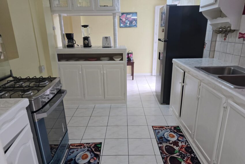 KITCHEN 1